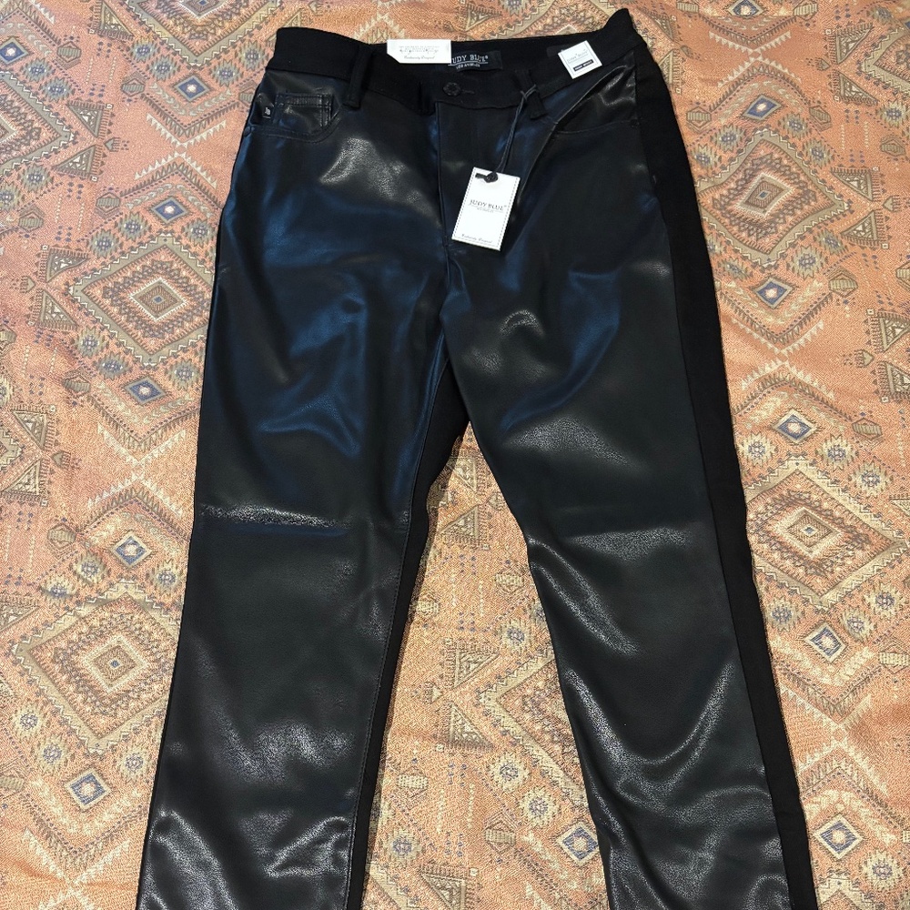Judy Blue - Faux Leather Pants